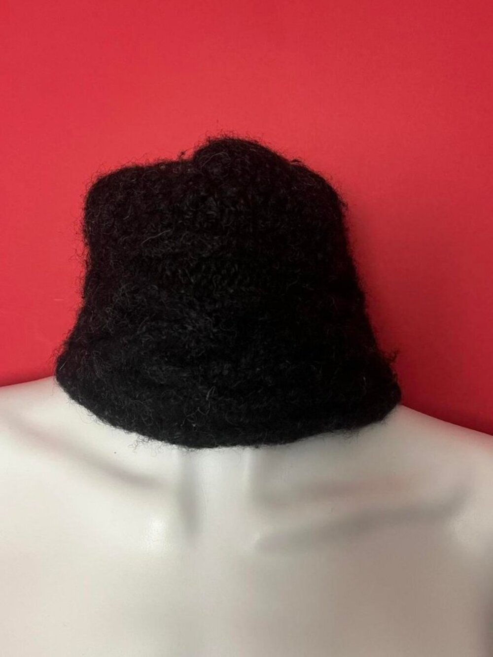 Ambler / Black fuzzy toque 🖤🖤​​